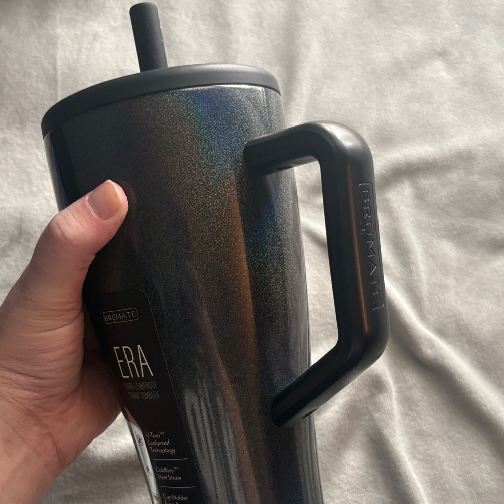 BrüMate Glitter Charcoal 30 oz Era - Picture 6 of 8